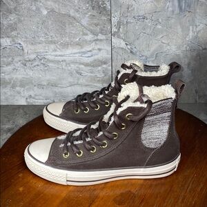 Converse Chuck Taylor Women’s Size 6 Chelsee Hi B Burnt Brown Suede Shoes